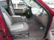 2003 Ford Explorer Eddie Bauer z VIN 1FMDU74K03UC30186, wystawiony jako IAAI lot #42373893 z przebiegiem 103 172 mil mil oraz . Historia ofert i sprzedaży dostępna na DreamBid. Obrazek 5.