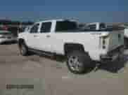 2016 Chevrolet Silverado 2500HD Work Truck z VIN 1GC1KUE87GF244613, wystawiony jako Copart lot #59855035 z przebiegiem 215 301 mil mil oraz Czysty tytuł • Clean title. Historia ofert i sprzedaży dostępna na DreamBid. Obrazek 2.