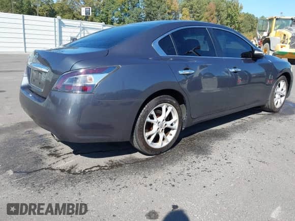 2013 Nissan Maxima SV z VIN 1N4AA5APXDC836676, wystawiony jako IAAI lot #43534030 z przebiegiem 259 385 mil mil oraz . Historia ofert i sprzedaży dostępna na DreamBid. Obrazek 4.