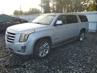 2019 Cadillac Escalade ESV Luxury z VIN 1GYS4HKJ8KR308303, wystawiony jako Copart lot #81151005 z przebiegiem 130 520 mil mil oraz Szkoda całkowita • Salvage title. Historia ofert i sprzedaży dostępna na DreamBid. Obrazek 1.