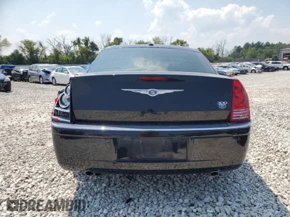 2010 Chrysler 300 C Hemi с VIN 2C3CA6CT6AH114721, выставлен на аукционе Copart как лот 59113935 с пробегом 154 659 миль миль и На запчасти • Non repairable. История ставок и продаж доступна на DreamBid. Изображение 6.