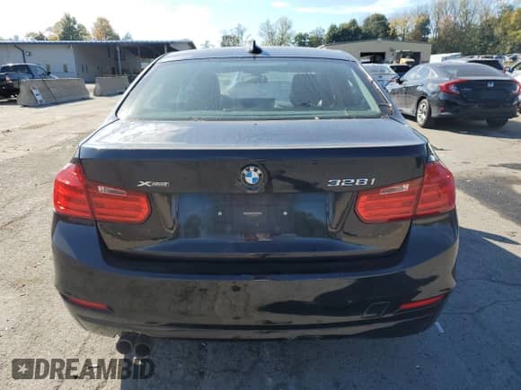 2013 BMW 3 Series 328i xDrive with VIN WBA3B3C56DF532367, listed as a Copart auction lot 85359155 with 191,955 mi miles and Salvage title. Bid and sale history available at DreamBid. Image 6.