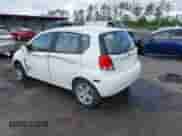 2007 Chevrolet Aveo LS с VIN KL1TD66627B768990, выставлен на аукционе IAAI как лот 42110025 с пробегом 63 822 миль миль и . История ставок и продаж доступна на DreamBid. Изображение 3.