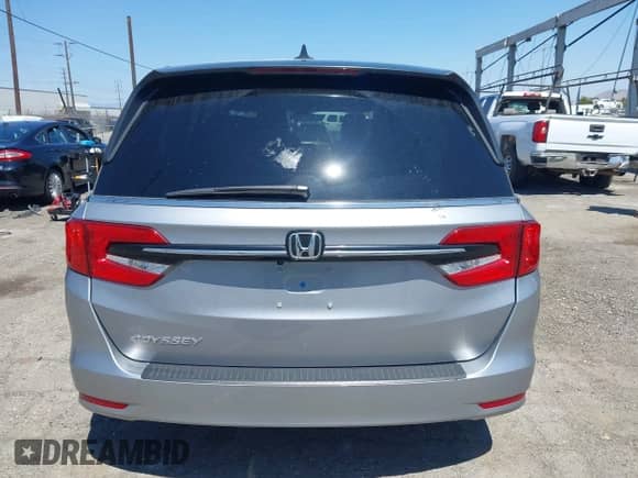 2023 Honda Odyssey EX-L z VIN 5FNRL6H61PB057782, wystawiony jako IAAI lot #42815969 z przebiegiem 14 418 mil mil oraz . Historia ofert i sprzedaży dostępna na DreamBid. Obrazek 17.