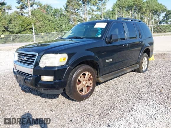 2007 Ford Explorer XLT с VIN 1FMEU63E87UB40249, выставлен на аукционе IAAI как лот 43167770 с пробегом 266 745 миль миль и . История ставок и продаж доступна на DreamBid. Изображение 2.