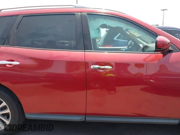 2016 Nissan Pathfinder S с VIN 5N1AR2MN6GC637121, выставлен на аукционе IAAI как лот 42689998 с пробегом 163 808 миль миль и . История ставок и продаж доступна на DreamBid. Изображение 14.