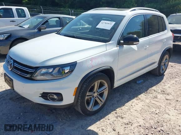 2017 Volkswagen Tiguan Sport с VIN WVGUV7AX2HW509048, выставлен на аукционе IAAI как лот 42781032 с пробегом 91 546 миль миль и . История ставок и продаж доступна на DreamBid. Изображение 19.