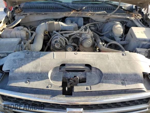2006 Chevrolet Silverado 1500 LS z VIN 1GCEC19X36Z117305, wystawiony jako Copart lot #80201124 z przebiegiem 227 467 mil mil oraz Czysty tytuł • Clean title. Historia ofert i sprzedaży dostępna na DreamBid. Obrazek 11.