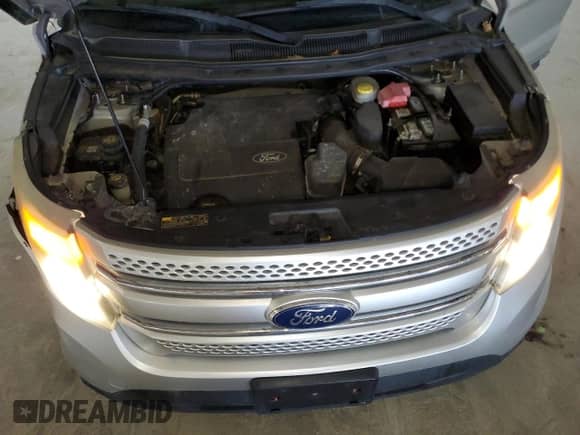 2011 Ford Explorer XLT with VIN 1FMHK7D82BGA59059, listed as a Copart auction lot 82331365 with 304,755 mi miles and Salvage title. Bid and sale history available at DreamBid. Image 12.