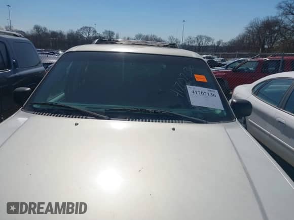 2002 Ford Explorer Limited с VIN 1FMZU75W82ZA41410, выставлен на аукционе IAAI как лот 41707136 с пробегом 245 391 миль миль и . История ставок и продаж доступна на DreamBid. Изображение 6.