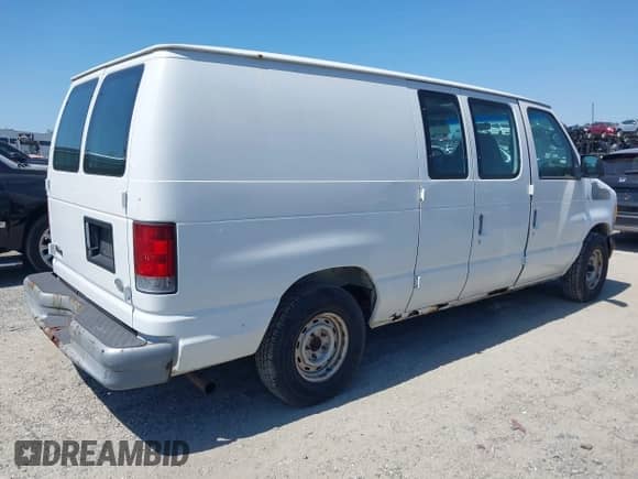 2002 Ford Econoline Cargo with VIN 1FTRE14272HA57164, listed as a IAAI auction lot 42071945 with 236,387 mi miles and . Bid and sale history available at DreamBid. Image 4.