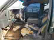 2002 Chevrolet Silverado 1500HD LT с VIN 1GCGK13U82F196203, выставлен на аукционе Copart как лот 48412945 с пробегом 308 132 миль миль и Списание • Salvage title. История ставок и продаж доступна на DreamBid. Изображение 7.