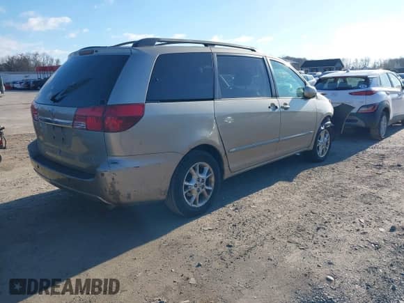 2005 Toyota Sienna XLE z VIN 5TDZA22CX5S385157, wystawiony jako IAAI lot #41622454 z przebiegiem 283 270 mil mil oraz . Historia ofert i sprzedaży dostępna na DreamBid. Obrazek 4.