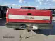1989 GMC Sierra 1500 z VIN 1GTDC14K5KE501207, wystawiony jako Copart lot #82004945 z przebiegiem 59 412 mil mil oraz Szkoda całkowita • Salvage title. Historia ofert i sprzedaży dostępna na DreamBid. Obrazek 6.