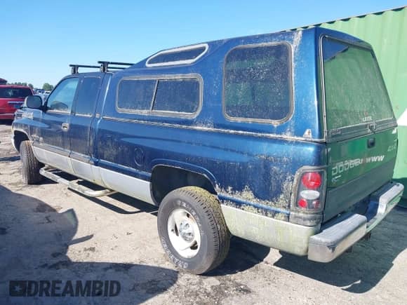 2001 Dodge 1500 с VIN 1B7HF13Y01J269068, выставлен на аукционе IAAI как лот 42310826 с пробегом 121 715 миль миль и . История ставок и продаж доступна на DreamBid. Изображение 3.