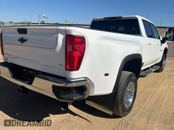 2024 Chevrolet Silverado 3500HD LT with VIN 1GC4YTEY4RF240866, listed as a Copart auction lot 80720054 with 6,929 mi miles and Salvage title. Bid and sale history available at DreamBid. Image 4.