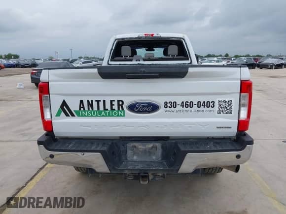 2018 Ford F-250 XL с VIN 1FT7W2B62JEB98479, выставлен на аукционе IAAI как лот 42062513 с пробегом 147 521 миль миль и . История ставок и продаж доступна на DreamBid. Изображение 16.