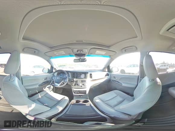 2017 Toyota Sienna XLE with VIN 5TDYZ3DC7HS899401, listed as a Copart auction lot 80454085 with 75,197 mi miles and Salvage title. Bid and sale history available at DreamBid. Image 15.