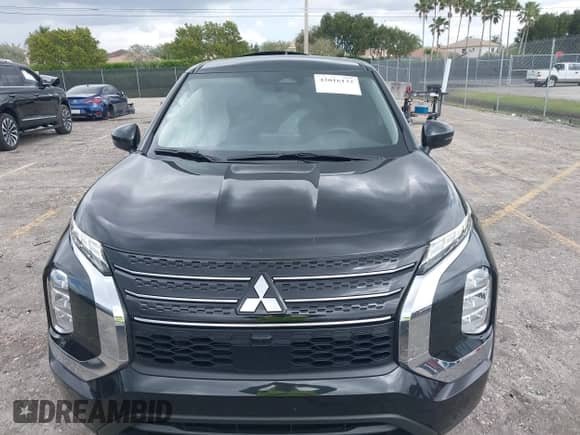 2024 Mitsubishi Outlander ES with VIN JA4J3UA80RZ067000, listed as a IAAI auction lot 42016132 with 2,666 mi miles and . Bid and sale history available at DreamBid. Image 12.