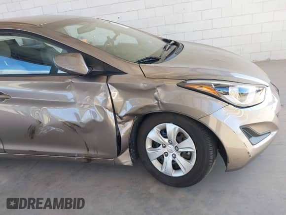 2016 Hyundai Elantra SE with VIN 5NPDH4AE4GH718465, listed as a IAAI auction lot 43406613 with 25,311 mi miles and . Bid and sale history available at DreamBid. Image 6.