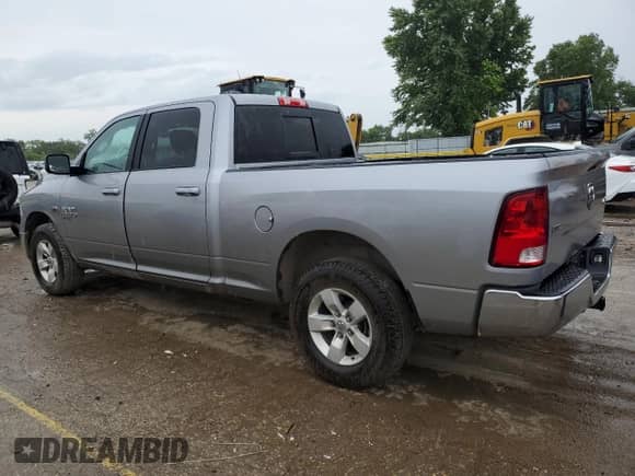 2020 Ram 1500 SLT z VIN 1C6RR7TT0LS106654, wystawiony jako Copart lot #62701675 z przebiegiem 81 036 mil mil oraz Szkoda całkowita • Salvage title. Historia ofert i sprzedaży dostępna na DreamBid. Obrazek 2.