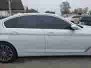 2019 BMW 5 Series 530i с VIN WBAJA5C58KWW01532, выставлен на аукционе IAAI как лот 42815872 с пробегом 125 071 миль миль и . История ставок и продаж доступна на DreamBid. Изображение 14.