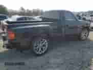 2003 Chevrolet Silverado 1500 LS z VIN 1GCEK14T83Z290336, wystawiony jako Copart lot #75408964 z przebiegiem 149 730 mil mil oraz Szkoda całkowita • Salvage title. Historia ofert i sprzedaży dostępna na DreamBid. Obrazek 3.
