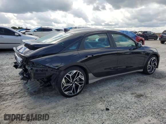 2024 Hyundai Ioniq 6 SEL с VIN KMHM34AA1RA061450, выставлен на аукционе Copart как лот 61058915 с пробегом 11 165 миль миль и Списание • Salvage title. История ставок и продаж доступна на DreamBid. Изображение 3.