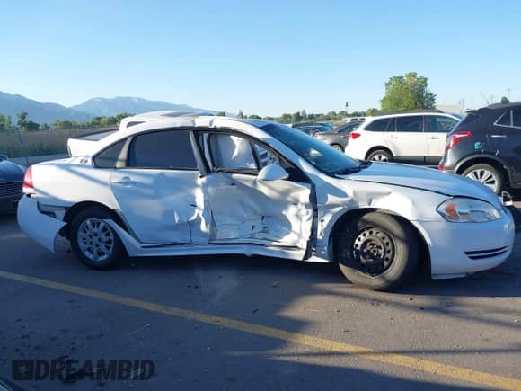 2009 Chevrolet Impala Police Police z VIN 2G1WS57M591277733, wystawiony jako IAAI lot #42384050 z przebiegiem 92 817 mil mil oraz . Historia ofert i sprzedaży dostępna na DreamBid. Obrazek 14.