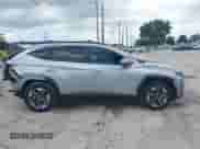 2025 Hyundai Tucson SEL Convenience с VIN 5NMJC3DE8SH488555, выставлен на аукционе IAAI как лот 42568369 с пробегом 1 166 миль миль и . История ставок и продаж доступна на DreamBid. Изображение 14.