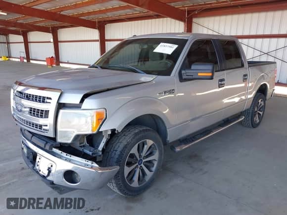 2013 Ford F-150 XL z VIN 1FTFW1CF4DKF20629, wystawiony jako IAAI lot #41857581 z przebiegiem 509 894 mil mil oraz . Historia ofert i sprzedaży dostępna na DreamBid. Obrazek 2.