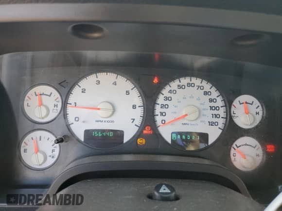 2005 Dodge 2500 SLT z VIN 1D7KS28D85J561964, wystawiony jako Copart lot #57527555 z przebiegiem 156 440 mil mil oraz Szkoda całkowita • Salvage title. Historia ofert i sprzedaży dostępna na DreamBid. Obrazek 9.