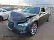 2018 Chrysler 300 Limited с VIN 2C3CCAEG4JH137122, выставлен на аукционе IAAI как лот 43017068 с пробегом 124 991 миль миль и . История ставок и продаж доступна на DreamBid. Изображение 16.