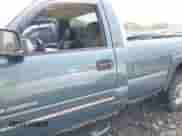 2007 Chevrolet Silverado 2500HD LT1 z VIN 1GCHK24U07E103731, wystawiony jako IAAI lot #42251715 z przebiegiem 199 286 mil mil oraz . Historia ofert i sprzedaży dostępna na DreamBid. Obrazek 15.