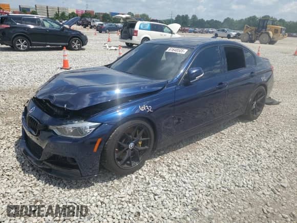 2018 BMW 3 Series 340i xDrive с VIN WBA8B7G57JNU95094, выставлен на аукционе Copart как лот 61648505 с пробегом Не указан миль и Списание • Salvage title. История ставок и продаж доступна на DreamBid. Изображение 1.