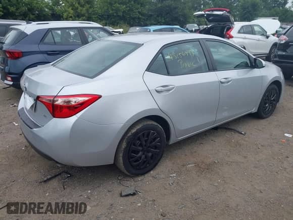 2019 Toyota Corolla L с VIN 2T1BURHE0KC153732, выставлен на аукционе IAAI как лот 43056439 с пробегом 59 758 миль миль и . История ставок и продаж доступна на DreamBid. Изображение 4.