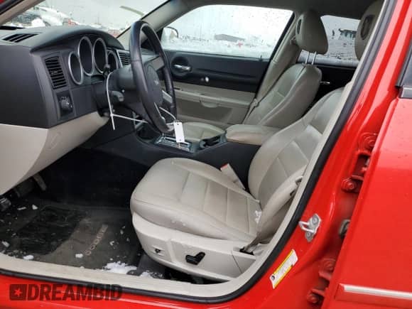 2007 Dodge Magnum with VIN 2D4FV47V17H832427, listed as a Copart auction lot 53805145 with 170,001 mi miles and Salvage title. Bid and sale history available at DreamBid. Image 7.