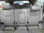 2006 Jeep Commander Limited z VIN 1J8HG58N66C323142, wystawiony jako Copart lot #65427535 z przebiegiem 125 181 mil mil oraz Szkoda całkowita • Salvage title. Historia ofert i sprzedaży dostępna na DreamBid. Obrazek 10.