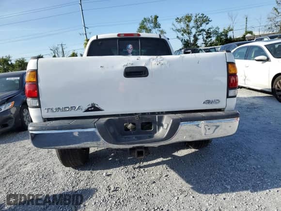2001 Toyota Tundra Limited z VIN 5TBBT48151S140587, wystawiony jako Copart lot #64481115 z przebiegiem 247 510 mil mil oraz Szkoda całkowita • Salvage title. Historia ofert i sprzedaży dostępna na DreamBid. Obrazek 6.