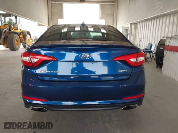 2016 Hyundai Sonata Sport с VIN 5NPE34AF3GH322524, выставлен на аукционе IAAI как лот 43243956 с пробегом 113 020 миль миль и . История ставок и продаж доступна на DreamBid. Изображение 16.