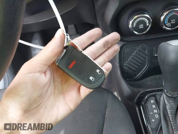 2017 Jeep Renegade Latitude с VIN ZACCJABB9HPF07564, выставлен на аукционе IAAI как лот 42491504 с пробегом 79 597 миль миль и . История ставок и продаж доступна на DreamBid. Изображение 11.