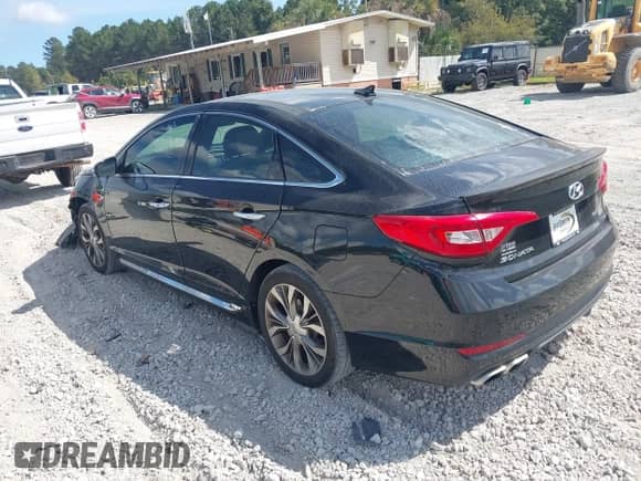 2015 Hyundai Sonata Limited z VIN 5NPE34AB5FH249796, wystawiony jako IAAI lot #43286764 z przebiegiem 100 044 mil mil oraz . Historia ofert i sprzedaży dostępna na DreamBid. Obrazek 3.