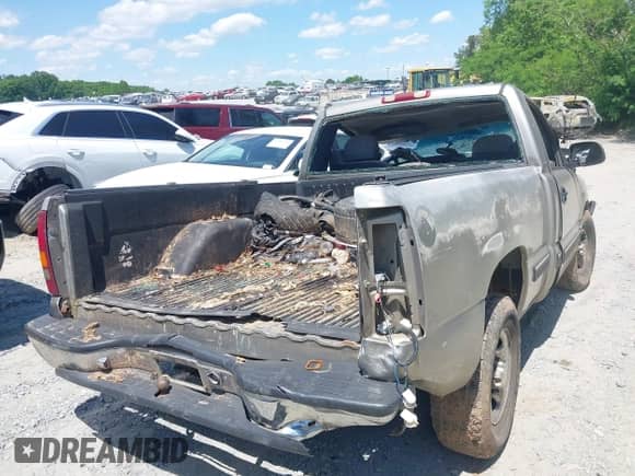 2001 Chevrolet Silverado 1500 с VIN 1GCEC14W51Z129074, выставлен на аукционе IAAI как лот 42187219 с пробегом Не указан миль и . История ставок и продаж доступна на DreamBid. Изображение 4.