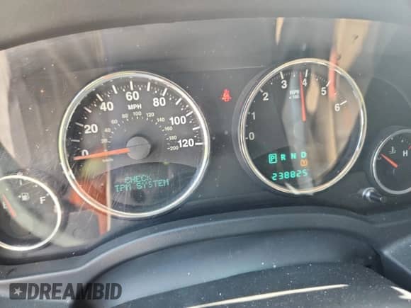 2012 Jeep Compass Limited с VIN 1C4NJCCB9CD548383, выставлен на аукционе Copart как лот 64979365 с пробегом 238 825 миль миль и Списание • Salvage title. История ставок и продаж доступна на DreamBid. Изображение 9.