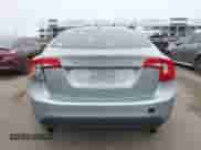 2013 Volvo S60 T5 Premier z VIN YV1612FS8D1212862, wystawiony jako IAAI lot #43112996 z przebiegiem 159 493 mil mil oraz . Historia ofert i sprzedaży dostępna na DreamBid. Obrazek 16.