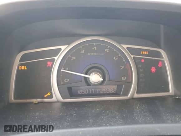 2010 Honda Civic with VIN 19FXA1F8XAE019092, listed as a Copart auction lot 71496354 with 185,077 mi miles and Salvage title. Bid and sale history available at DreamBid. Image 9.