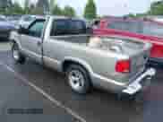 2003 Chevrolet S-10 LS с VIN 1GCCS14H838142180, выставлен на аукционе IAAI как лот 41998682 с пробегом 274 452 миль миль и . История ставок и продаж доступна на DreamBid. Изображение 3.