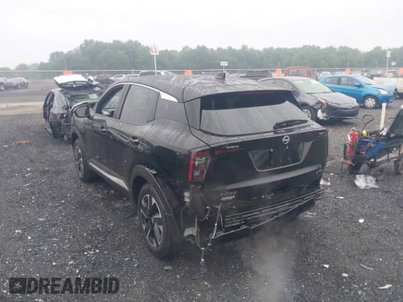 2025 Nissan Kicks SV with VIN 3N8AP6CBXSL345112, listed as a IAAI auction lot 42506534 with 490 mi miles and . Bid and sale history available at DreamBid. Image 3.