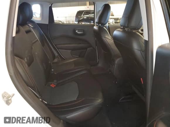 2018 Jeep Compass Trailhawk с VIN 3C4NJDDB0JT163497, выставлен на аукционе Copart как лот 77000364 с пробегом 28 681 миль миль и Списание • Salvage title. История ставок и продаж доступна на DreamBid. Изображение 10.