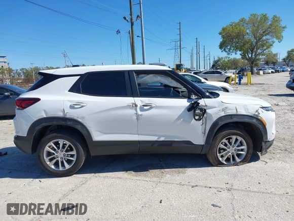 2025 Chevrolet TrailBlazer LS with VIN KL79MMSLXSB103926, listed as a IAAI auction lot 41749014 with 1,329 mi miles and . Bid and sale history available at DreamBid. Image 13.